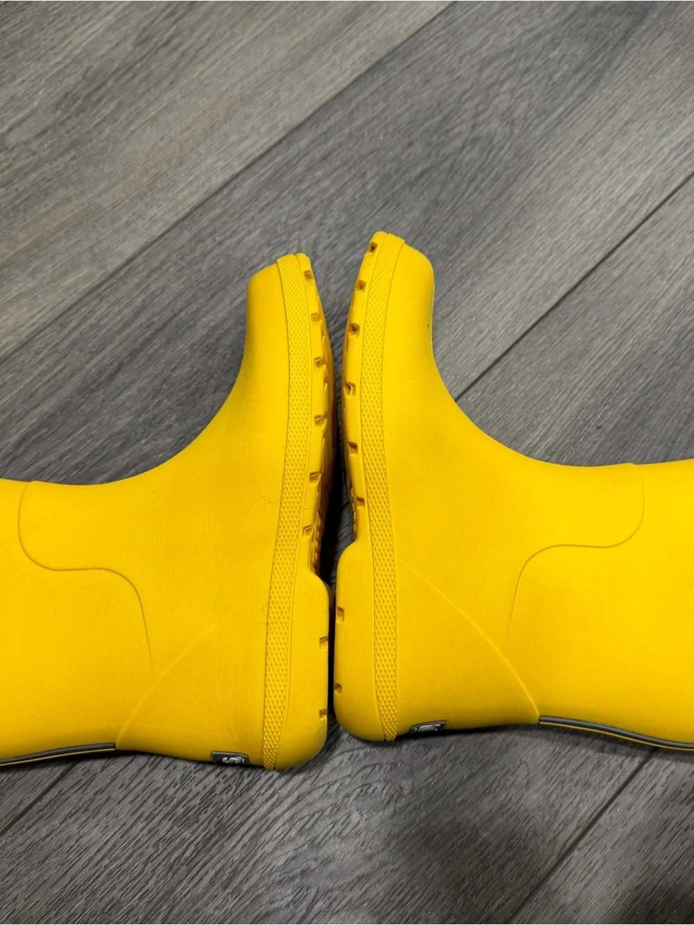 Totes yellow rain boots
